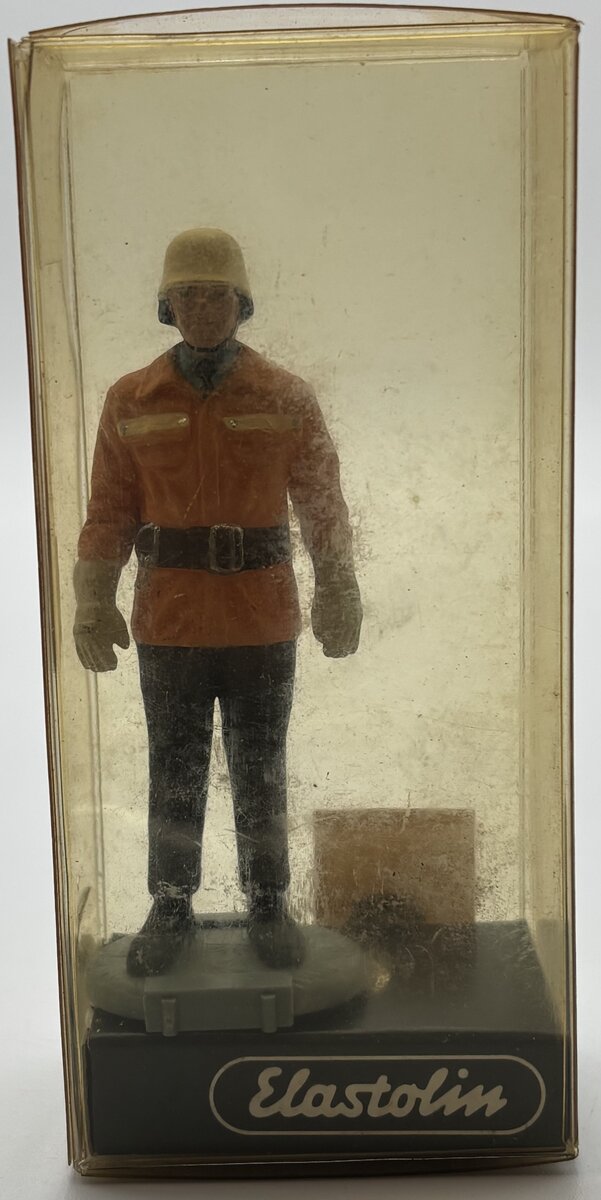 Elastolin 7550 G Firefighter/Rescue Worker Figure