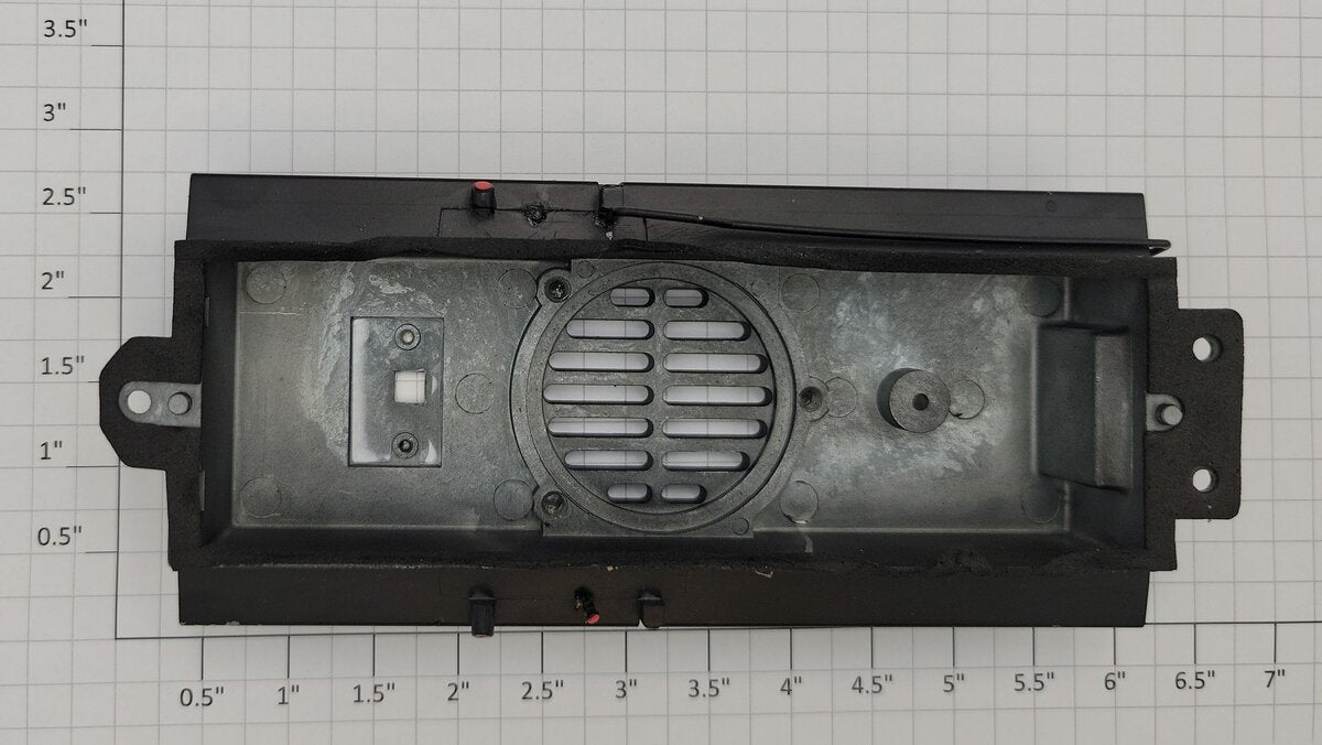 Lionel 28345-214 O Gauge Diecast SD70ACe Black Fuel Tank Speaker Cover