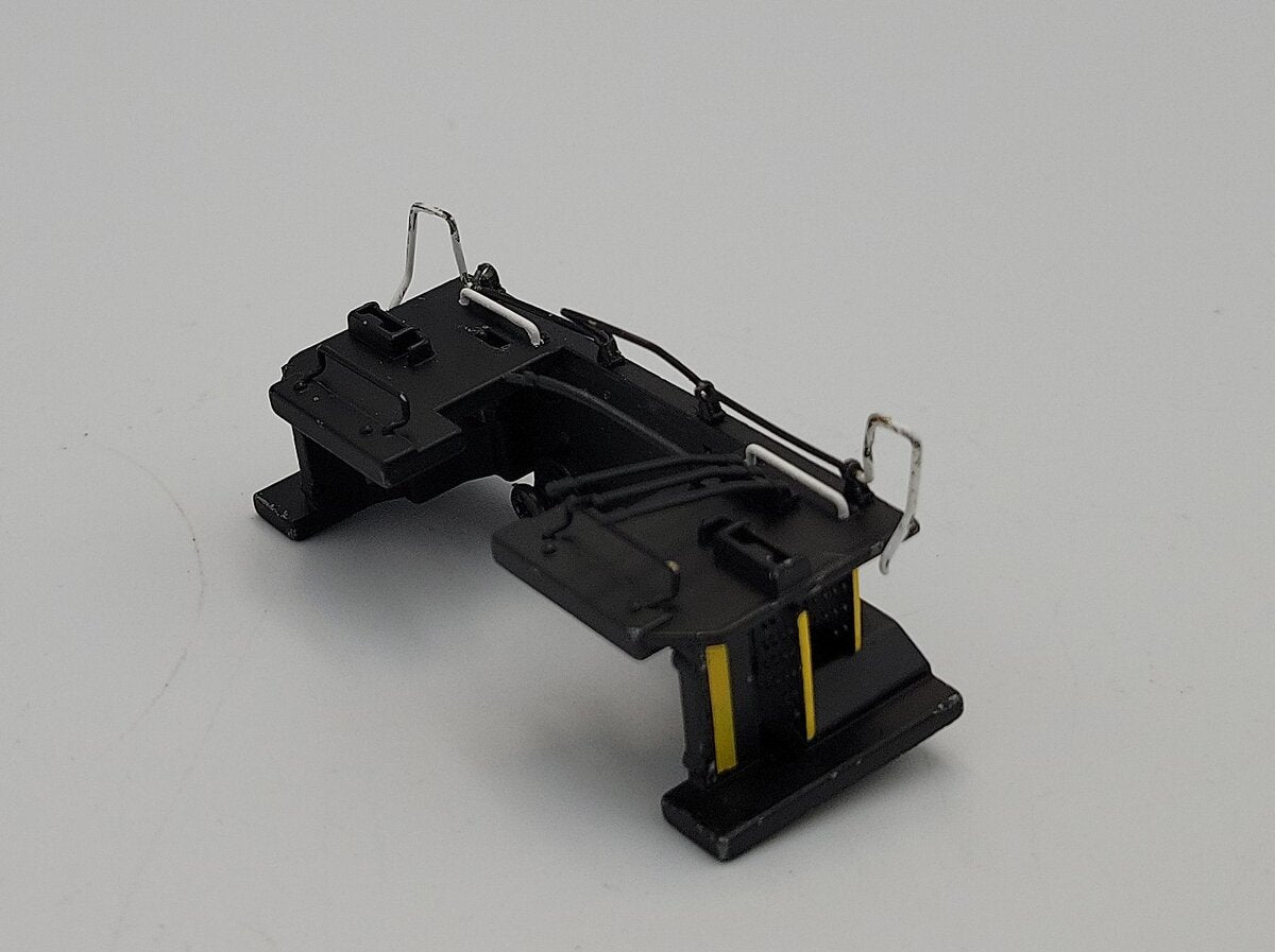 Lionel 84100-652 O Gauge Diecast SD70ACe Black-White w/Yellow Rear Pilot