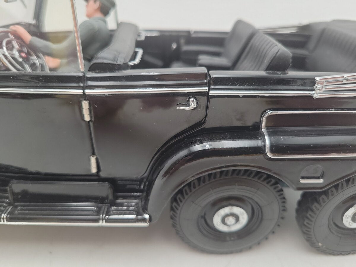 Signature Models 1938 1:18 Scale Premier Miniature Mercedes Benz G4 W/Driver EX