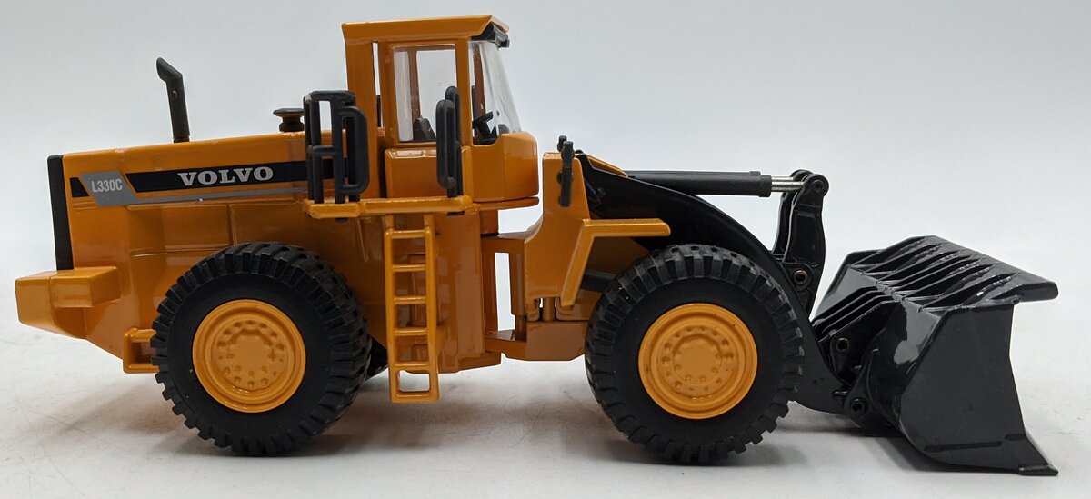 Joal 197 1:50 Scale Diecast L-330C Wheel Loader