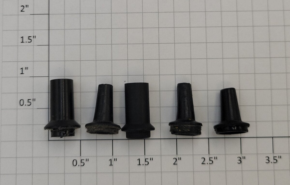 Acme 1013-005 O Gauge Black Plastic Smoke Stack Assortment (Bag of 5)