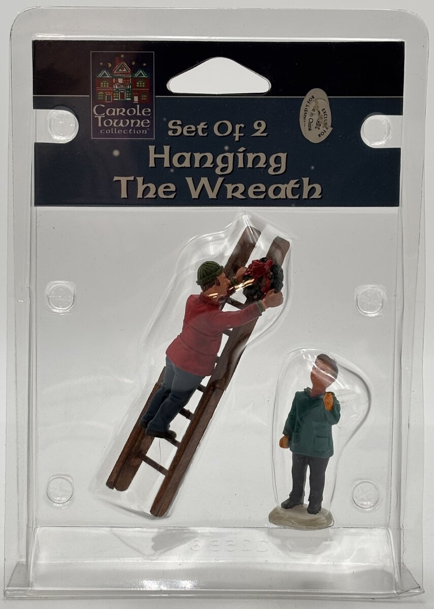 Lowes Carole Towne 22588 G Hanging The Wreath Set Of 2 Figures