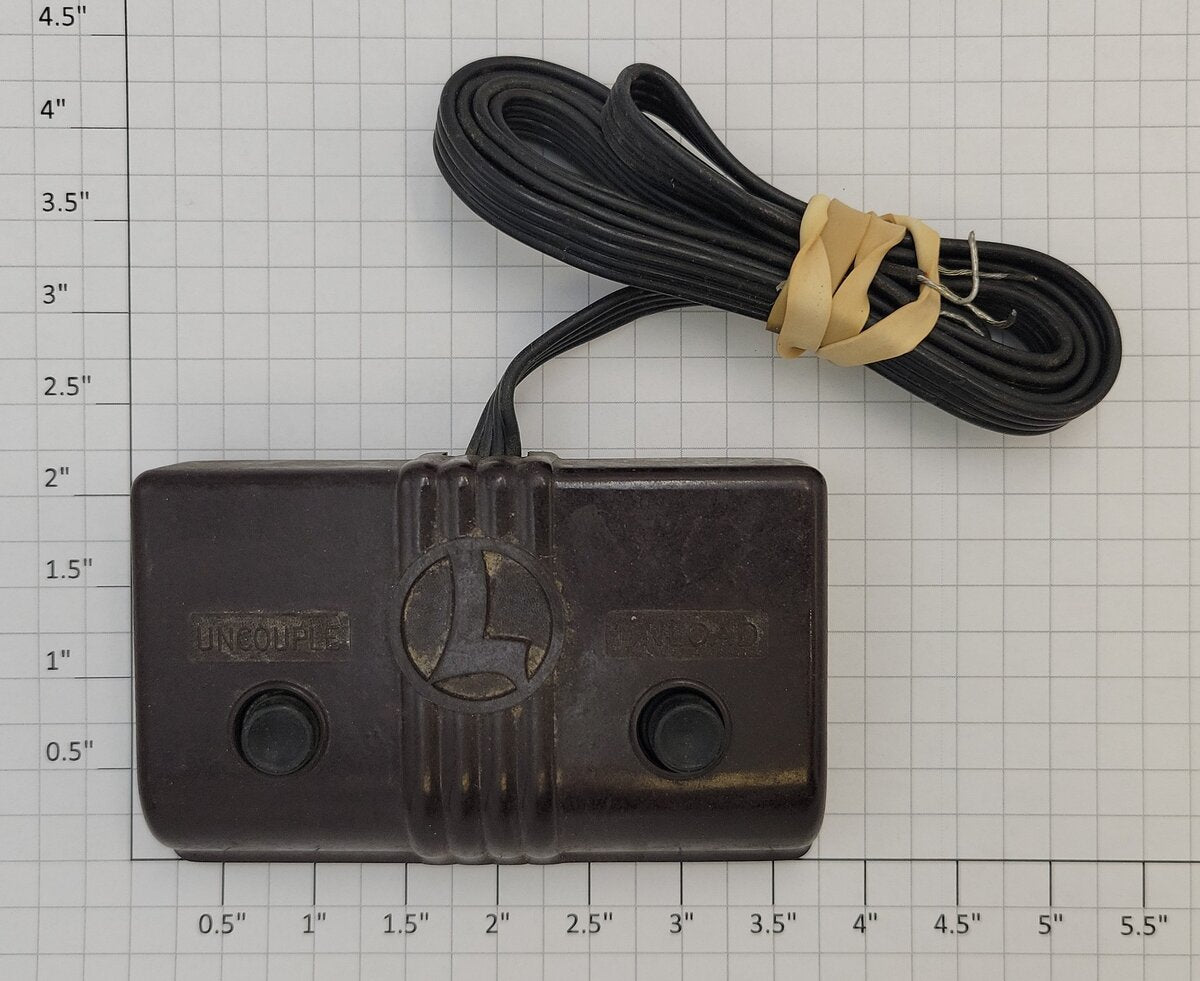Lionel RCS-20 Brown Uncouple/Unload Remote Switch Controller w/ Black Buttons