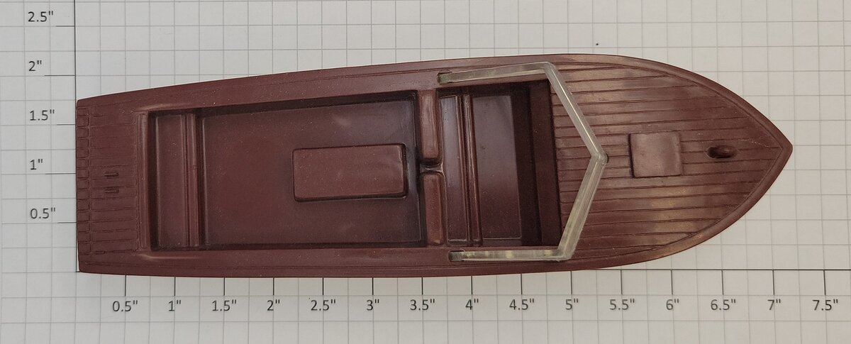 Lionel 6801-60 White and Brown Boat in Separate Sale Box