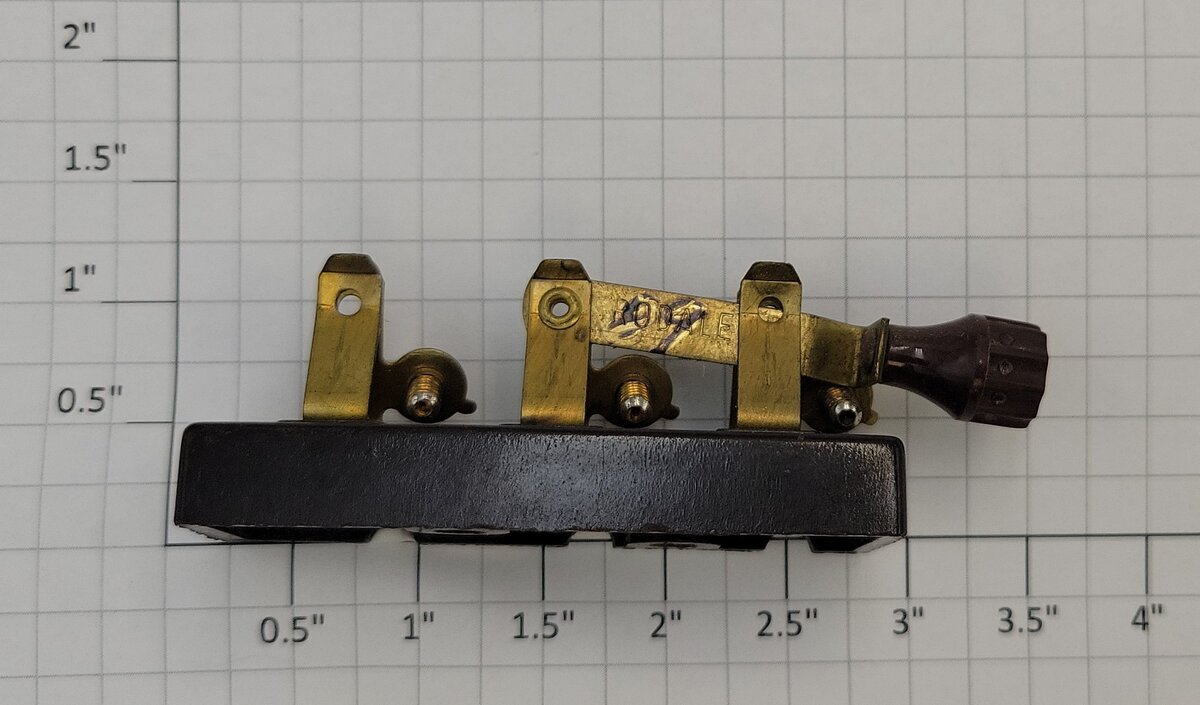 Rodale 1019-1 O Gauge Vintage SPDT Knife Switch with Plastic Base