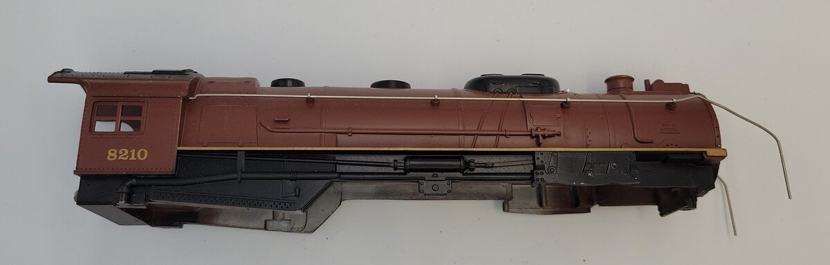 Lionel 8003-74 Repainted Berkshire Brown Steam Locomotive Shell w/o Boiler Front
