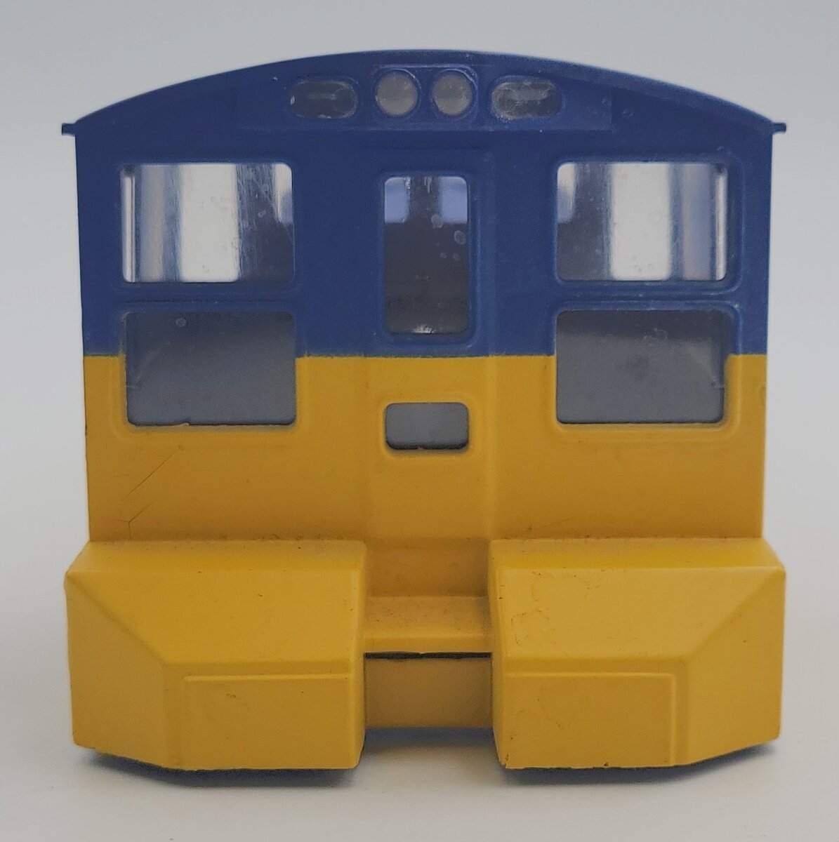 K-Line K2210-1 Chessie System C&O MP-15 Diesel Switcher Loco Body Shell #2210