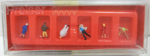 Preiser 88520 Z Passengers Walking Figures (Set of 6)