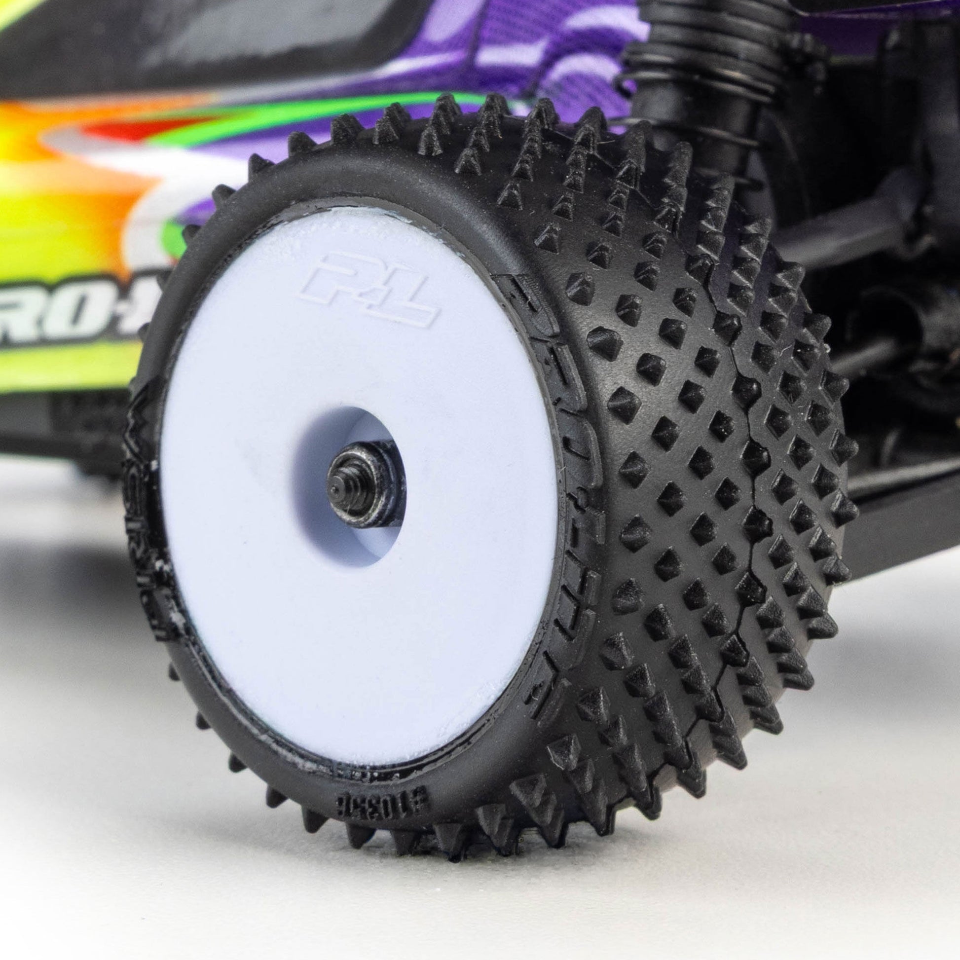 Pro-Line Racing PRO1035513 1:24 Wedge FR & Prism RR Carpet Tires Mounted, White
