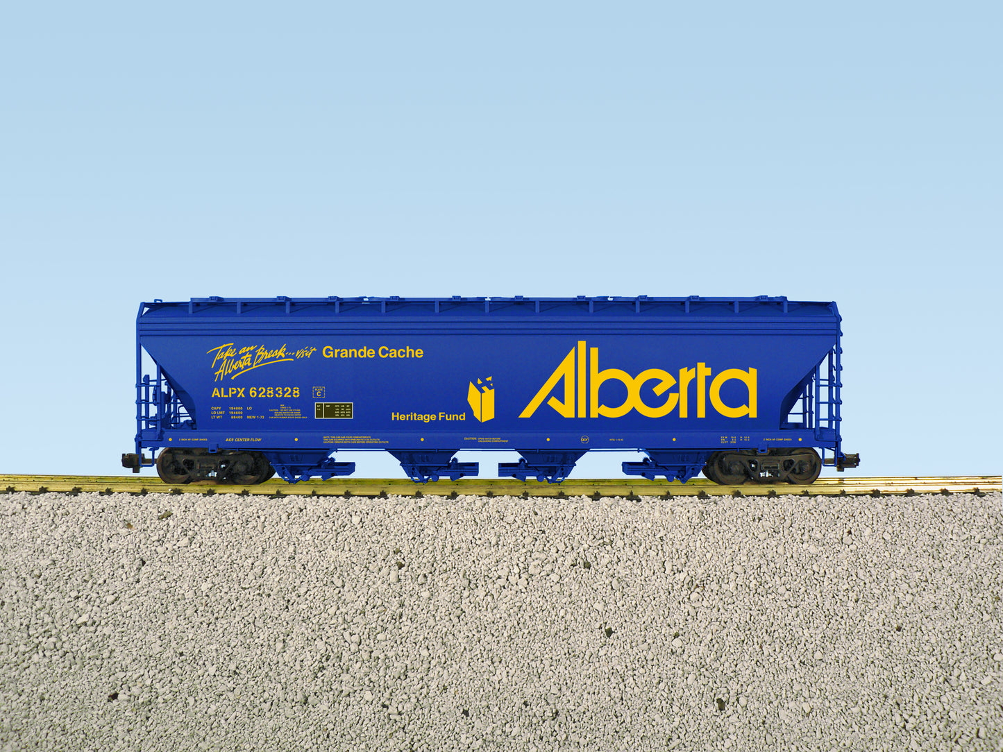 USA Trains R14126M G Alberta 4-Bay Center Flow Covered Hopper Car #14753