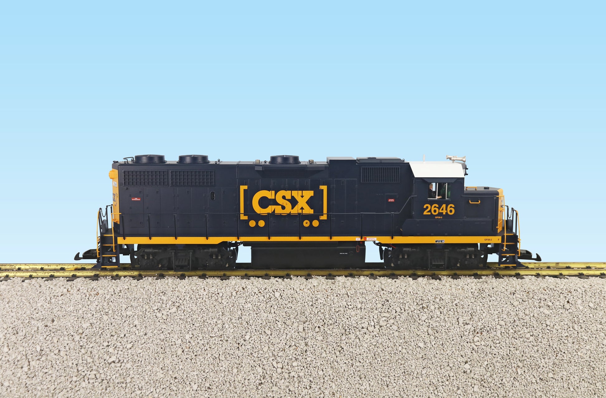 USA Trains R22231 G CSX Blue/Yellow GP38-2 Diesel Locomotive
