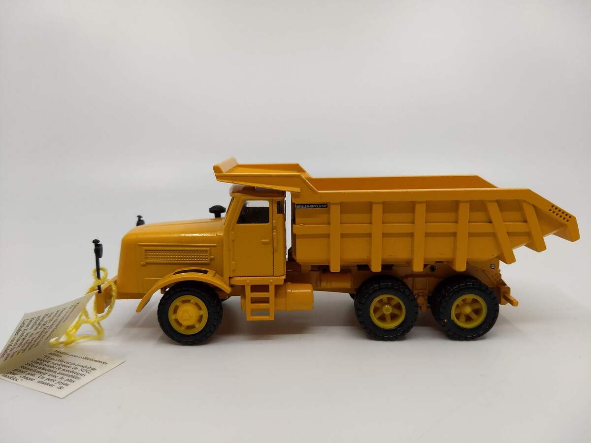 NZG 409 1:50 Scale Diecast Kaelble KDV 22 E 8 Oldtimer Edition Dump Truck LN/Box