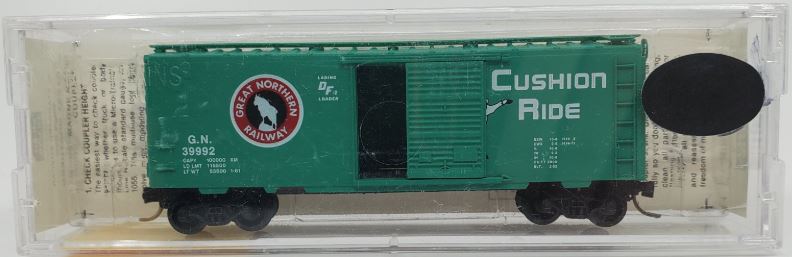 Micro-Trains 02000680 N Great Northern 40' Standard Single Door Boxcar #39992