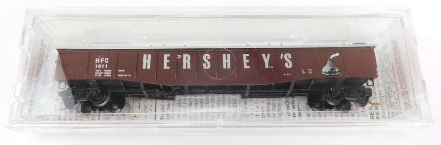 Micro-Trains 10600060 N Hershey 50' 14 Panel Steel Side Gondola w/Cover #1011 NIB