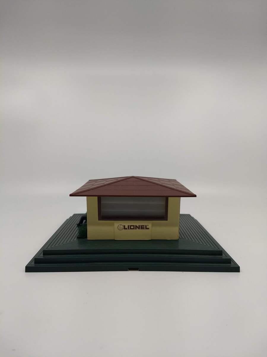 Lionel 6-12735 O Gauge Diesel Horn Shed LN/Box