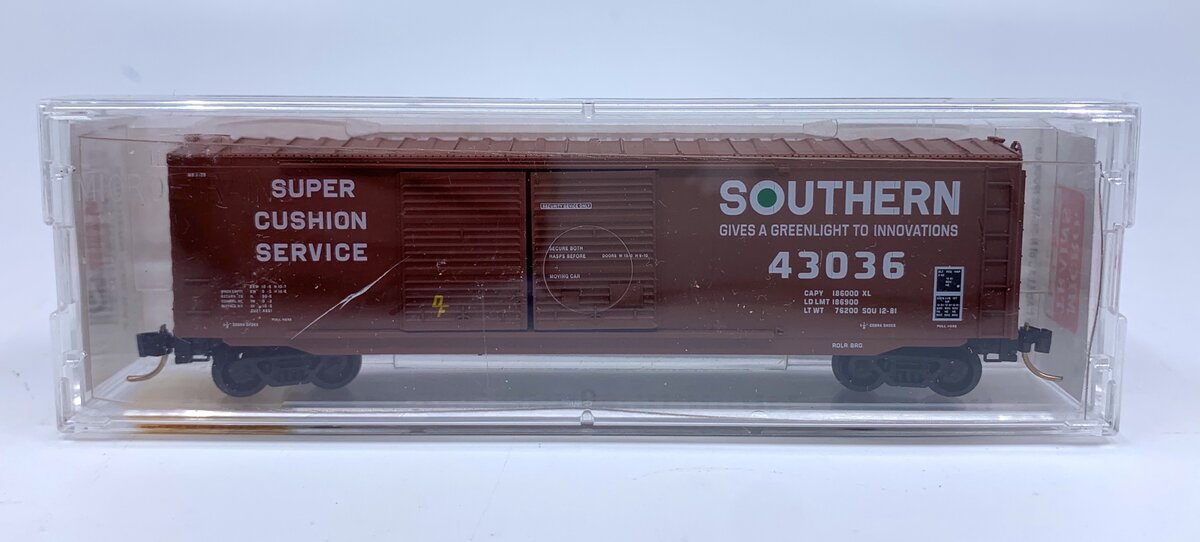 Micro-Trains 03700030 N Southern Railway 50' Double Door Boxcar #43036
