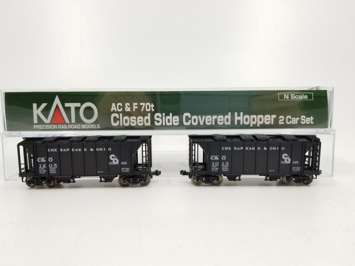 Kato 186-0104 N-Scale C&O ACF 70T 2-Bay Closed Side Covered Hopper #1205, #1013 LN/Box