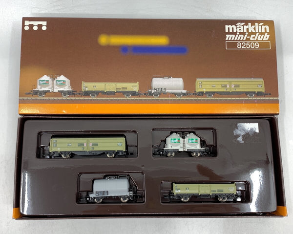 Z Scale Marklin 81860 E-Locomotive and 6 Freight Car set