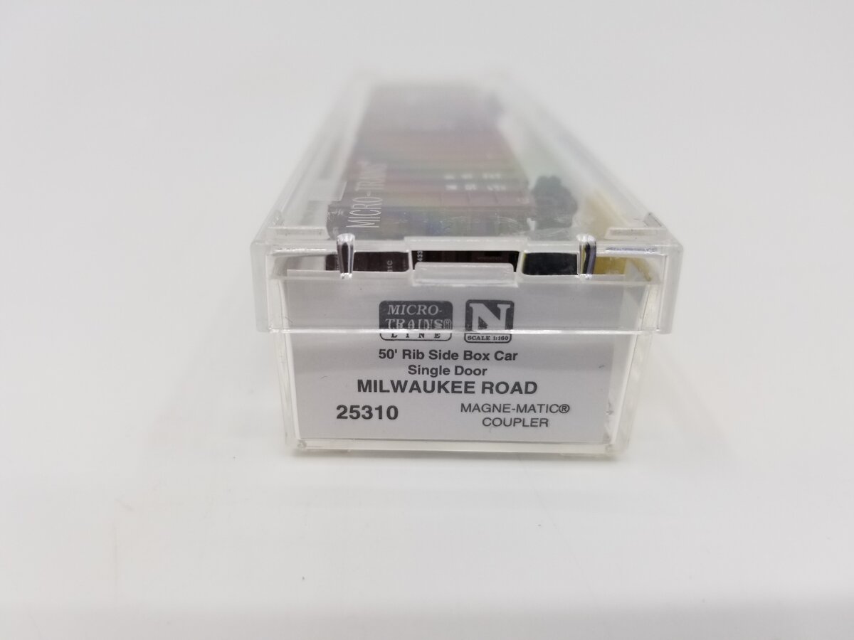 Micro-Trains 02500310 N Milwaukee Road 50' Rib Side Box Car w/o Roofwalk #50851 LN/Box