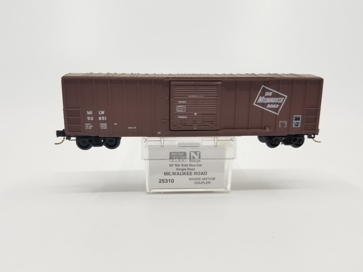 Micro-Trains 02500310 N Milwaukee Road 50' Rib Side Box Car w/o Roofwalk #50851 LN/Box