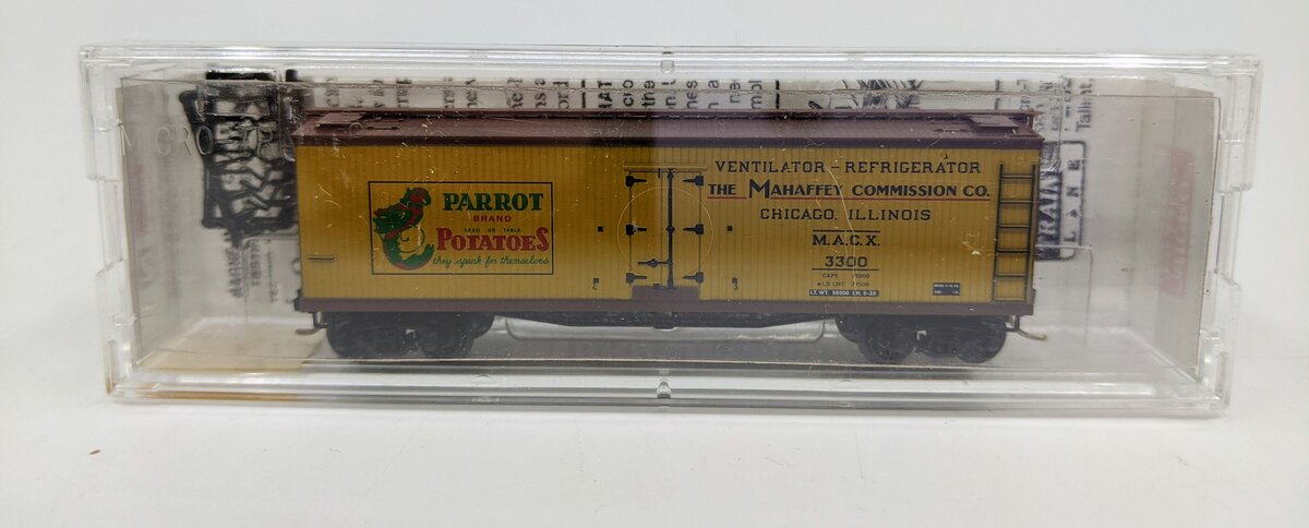 Micro-Trains 04900480 N MACX Parrot Brand Potatoes Double Sheathed Reefer #3300 LN/Box