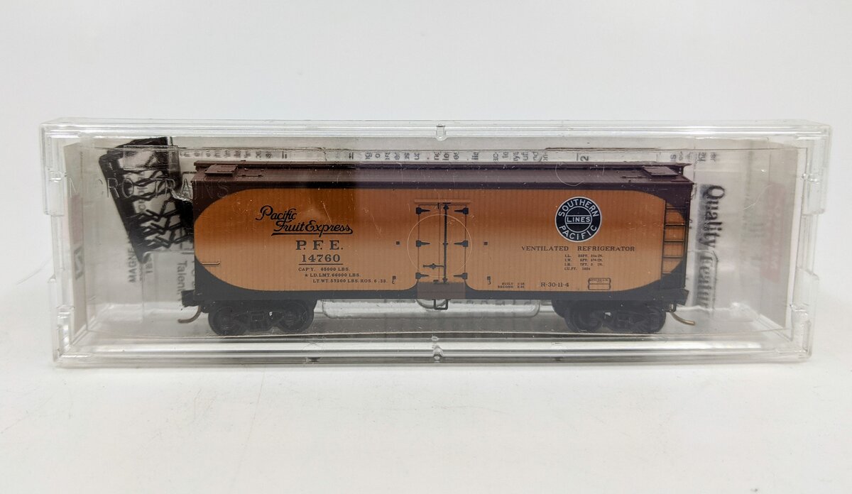 Micro-Trains 04900500 N Pacific Fruit Express 40' Double Sheathed Reefer #14760
