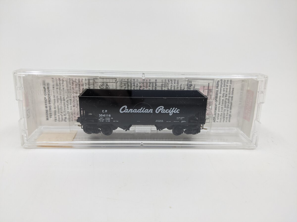 Micro-Trains 05500410 N Canadian Pacific 33' Twin Bay Offset Side Hopper #354116 LN/Box