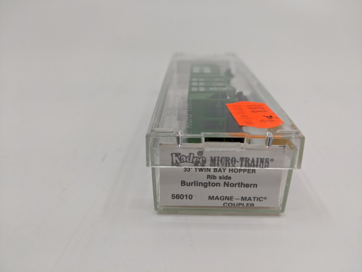 Micro-Trains 05600010 N BN 33' 2-Bay 55 Ton USRA Open Hopper #508911
