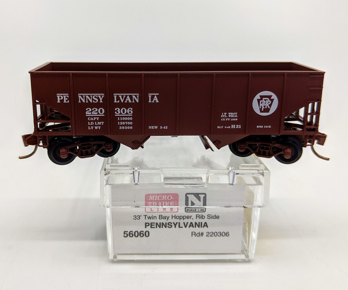 Micro-Trains 05600060 N Pennsylvania 33' Twin Bay Rib Side Hopper #220306 LN/Box