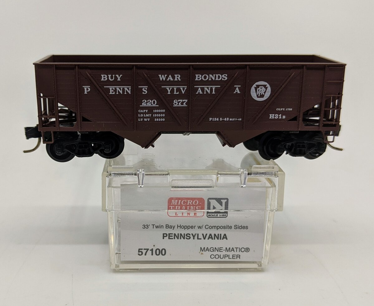 Micro-Trains 05700100 N Pennsylvania 33' Twin Bay Composite Side Hopper #220877 LN/Box