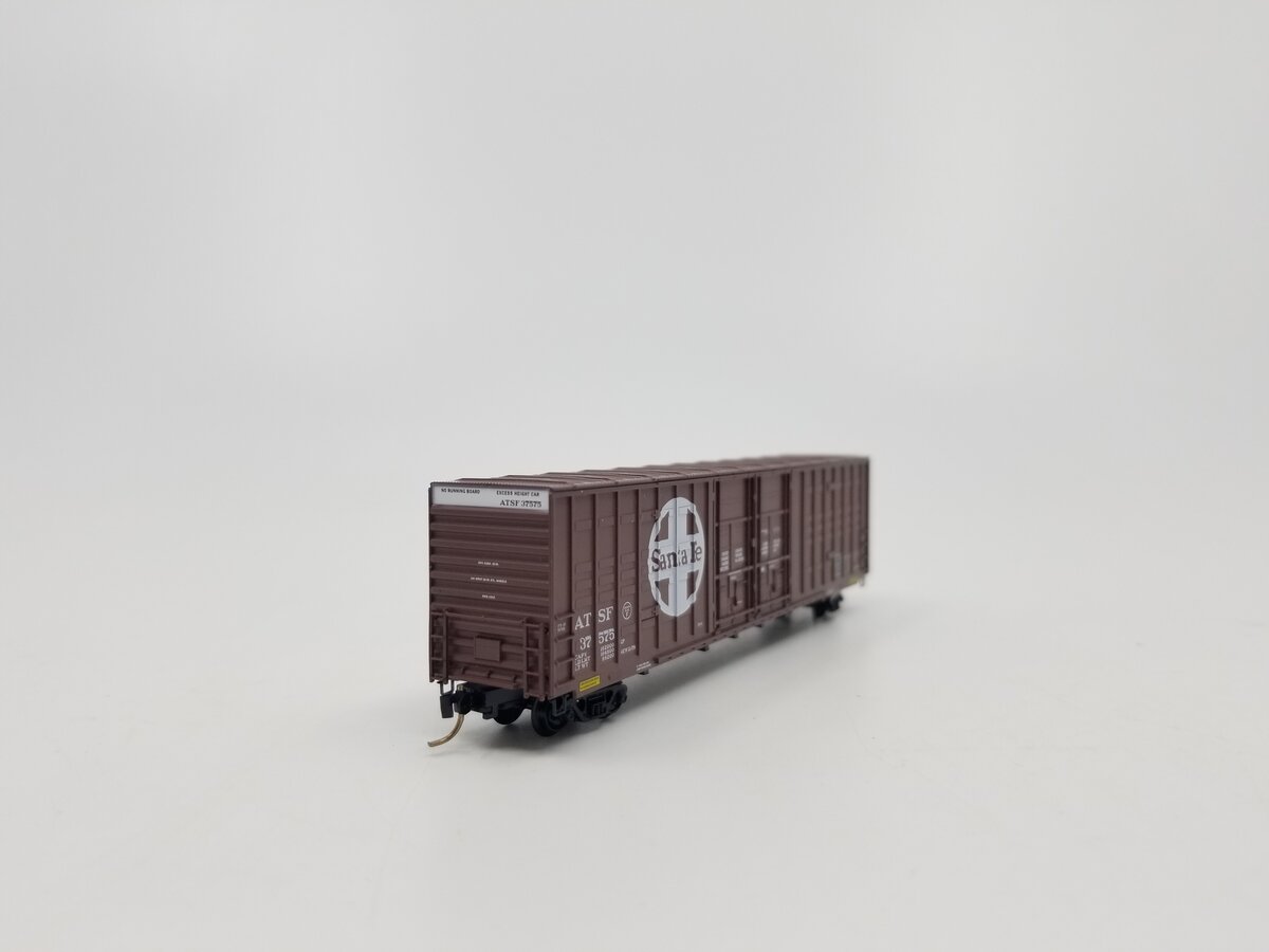 Micro-Trains 10300030 N ATSF 60' Excess Height Double Plug Door Boxcar #37575 LN/Box