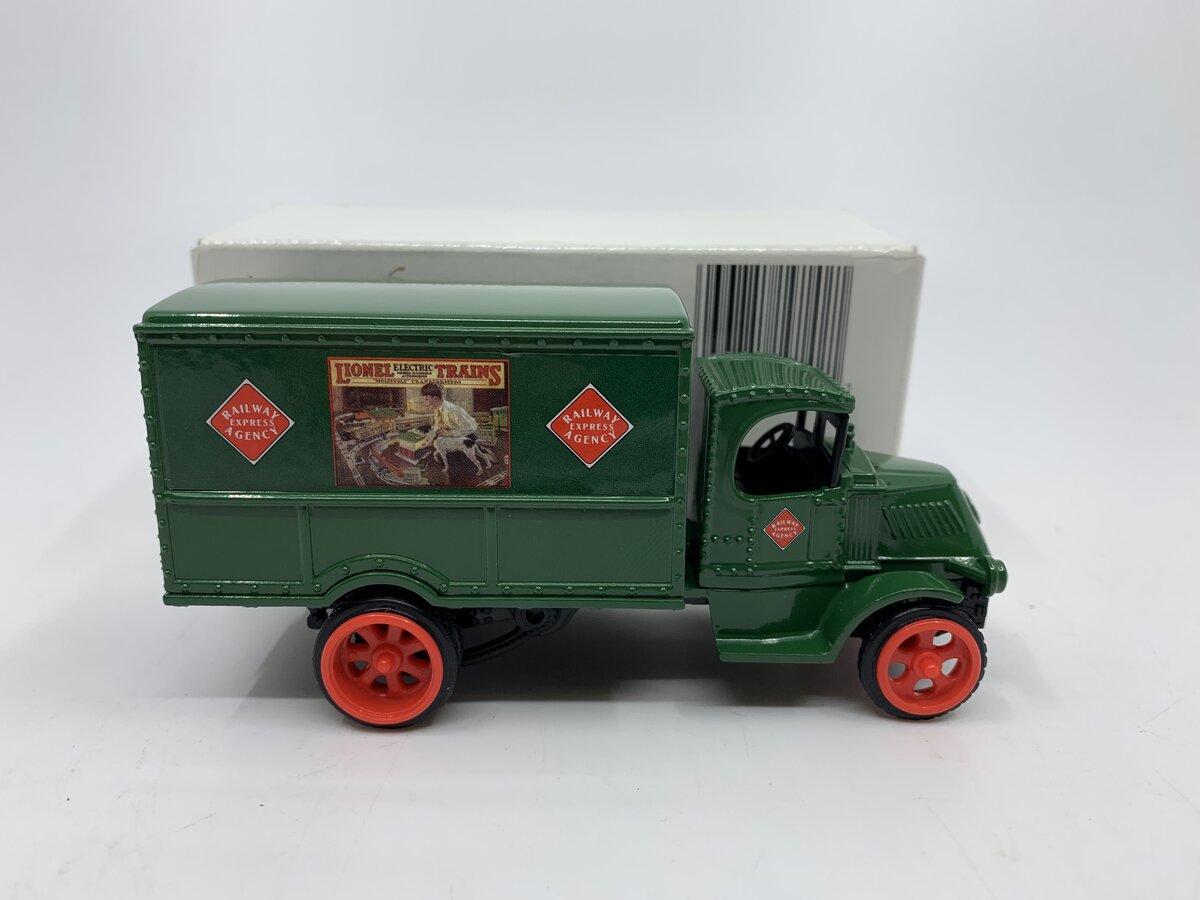 Ertl 19142 1:43 Scale 1926 Lionel Lines REA Mack Bull Dog Truck