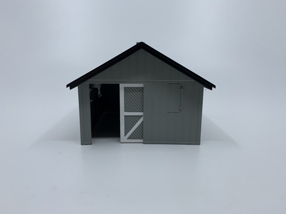 MTH 30-9073 O Gauge Tool Shed Layout Building