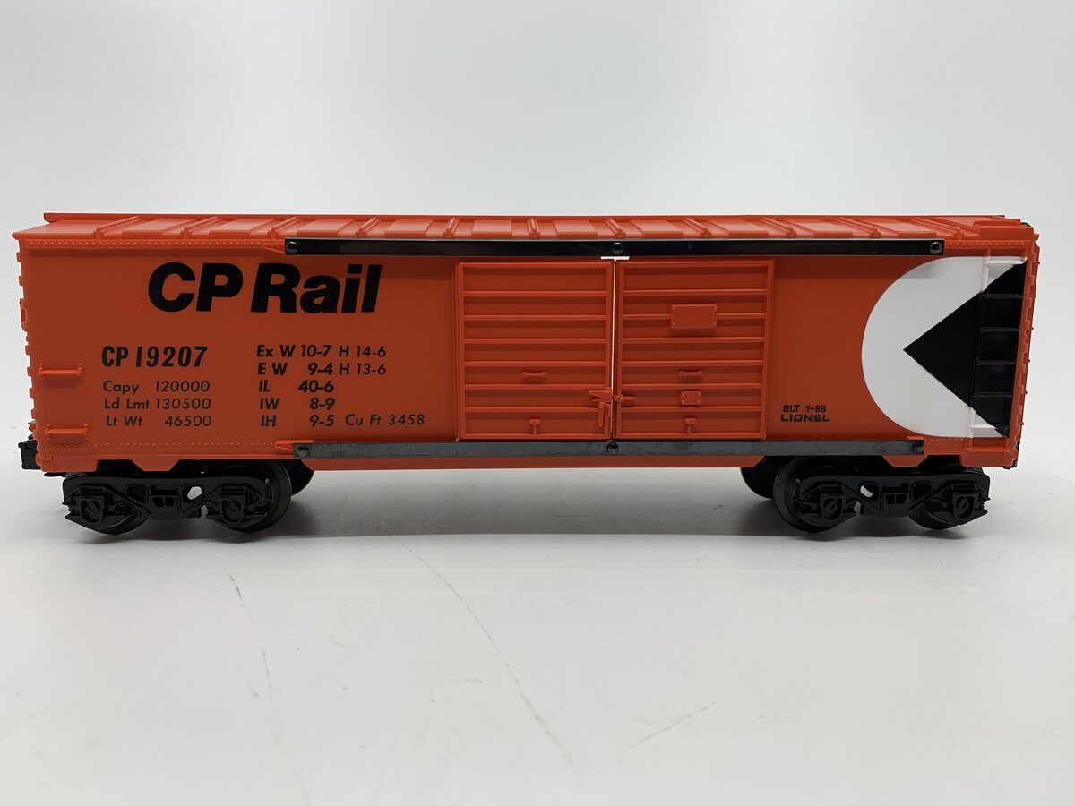 Lionel 6-19207 O Gauge CP Rail Double Door Boxcar LN/Box
