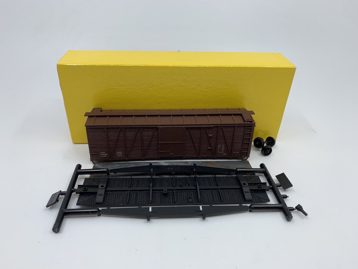 Accurail 4098 HO Scale Data Only-DK 40' O.B. Box Wood Ends Car Kit