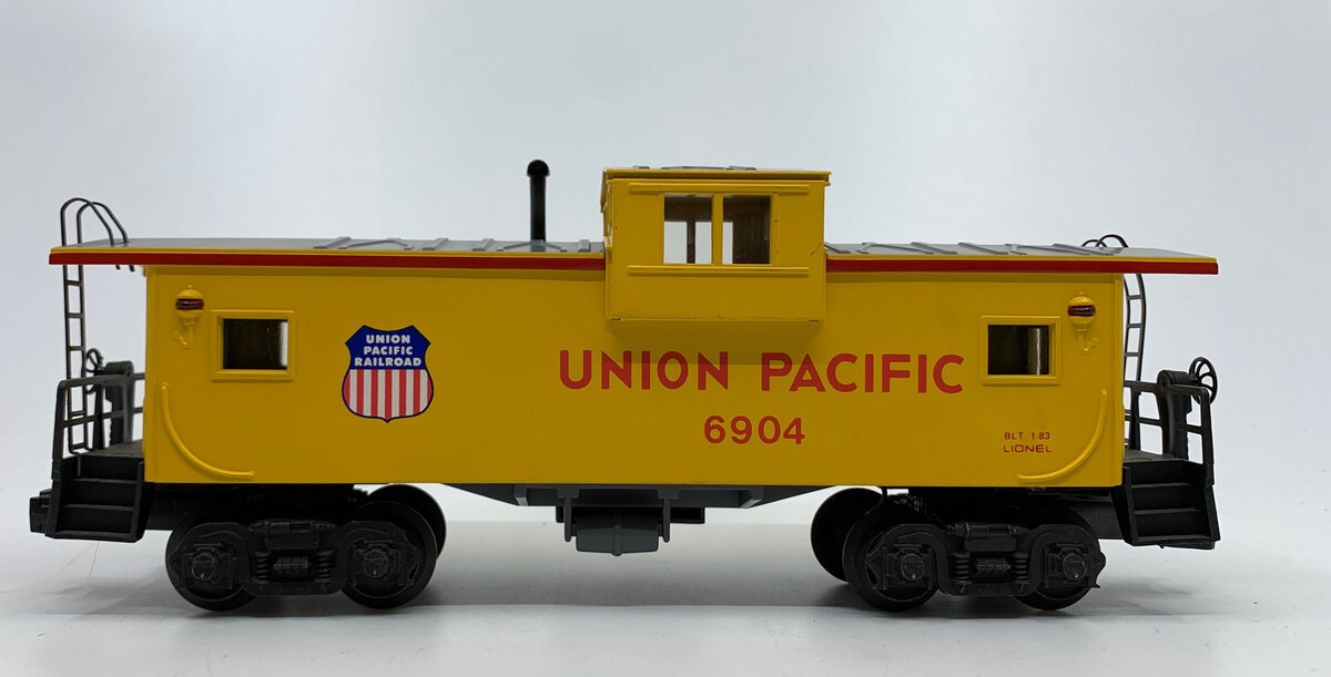 Lionel 6-6904 "O-Gauge" Union Pacific Extended Vision Caboose LN/Box