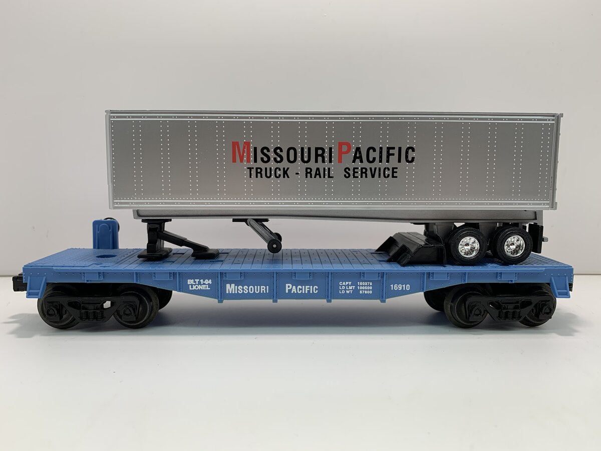 Lionel 6-16910 O Gauge Missouri Pacific Flatcar with Trailer LN/Box