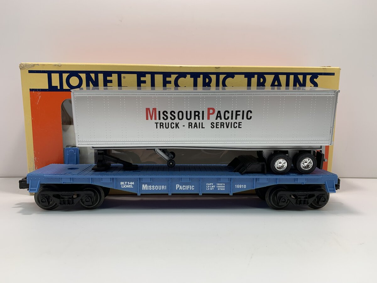 Lionel 6-16910 O Gauge Missouri Pacific Flatcar with Trailer LN/Box