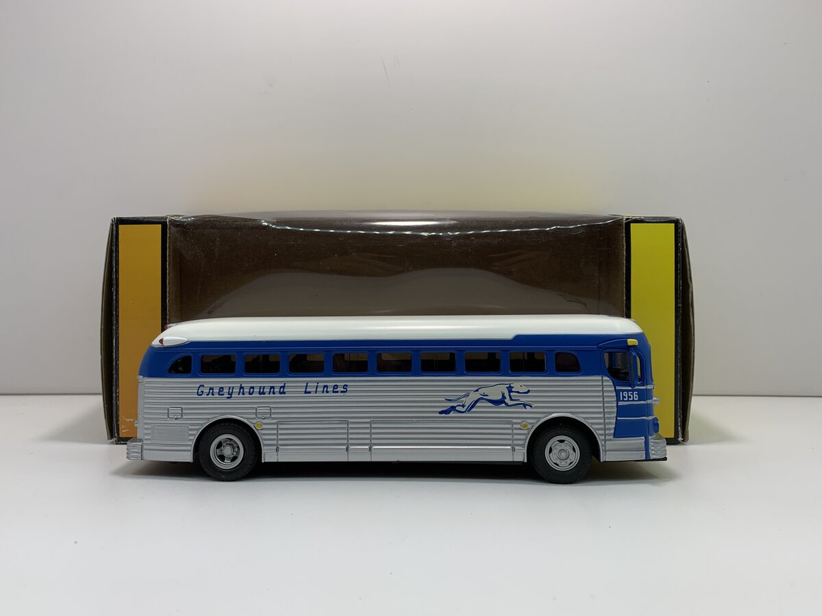 MTH 30-50053 1:48 Scale RailKing Las Vegas Greyhound Diecast Bus