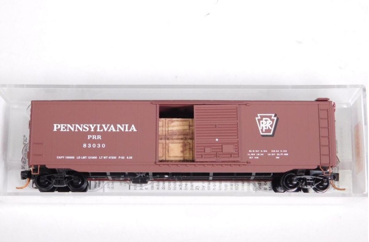 Micro-Trains 03100411 N PRR 50' Single Door Boxcar with Frieght Load #83030