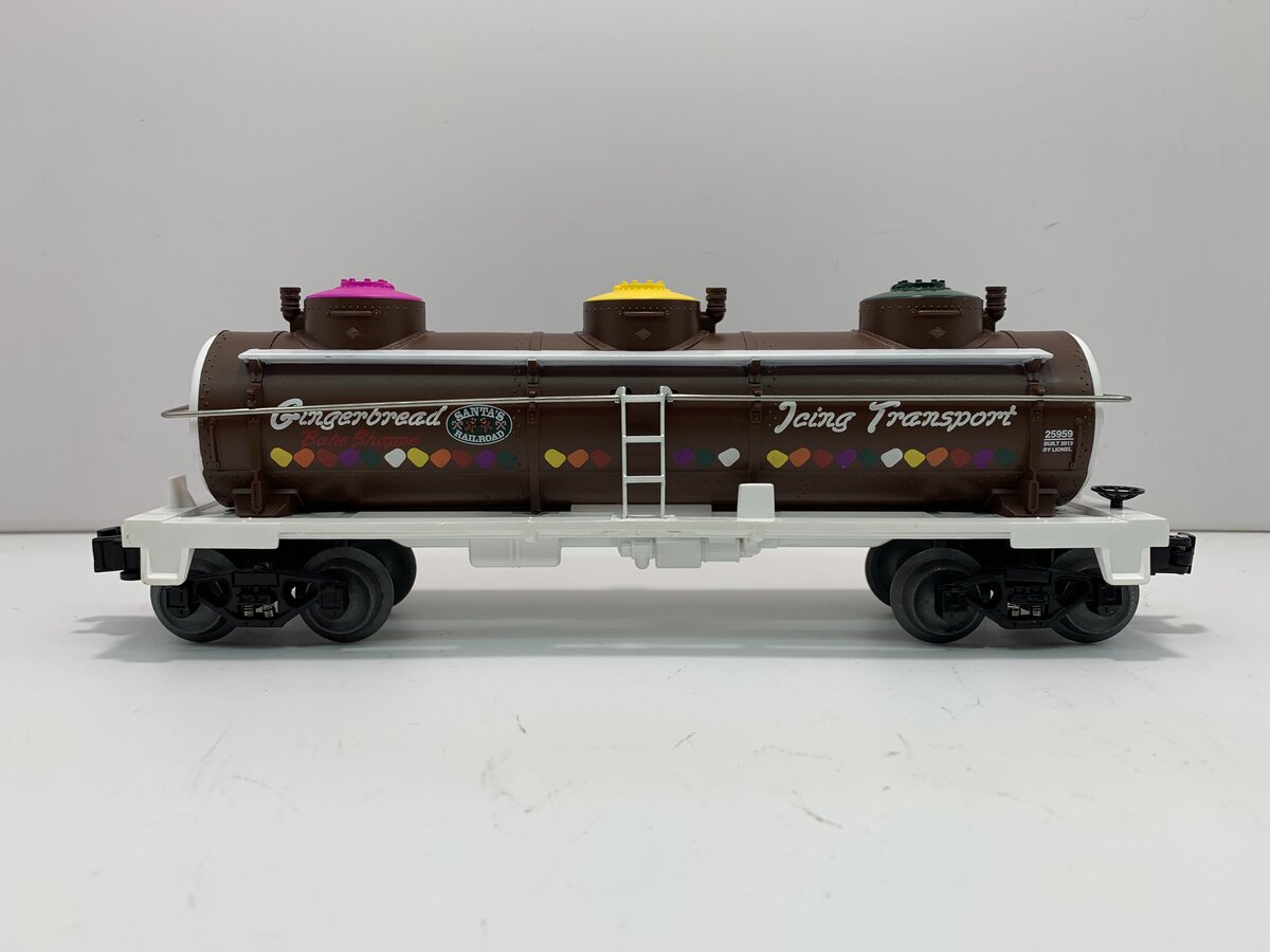 Lionel 6-25959 O Gauge Gingerbread 3-Dome Tank Car LN/Box