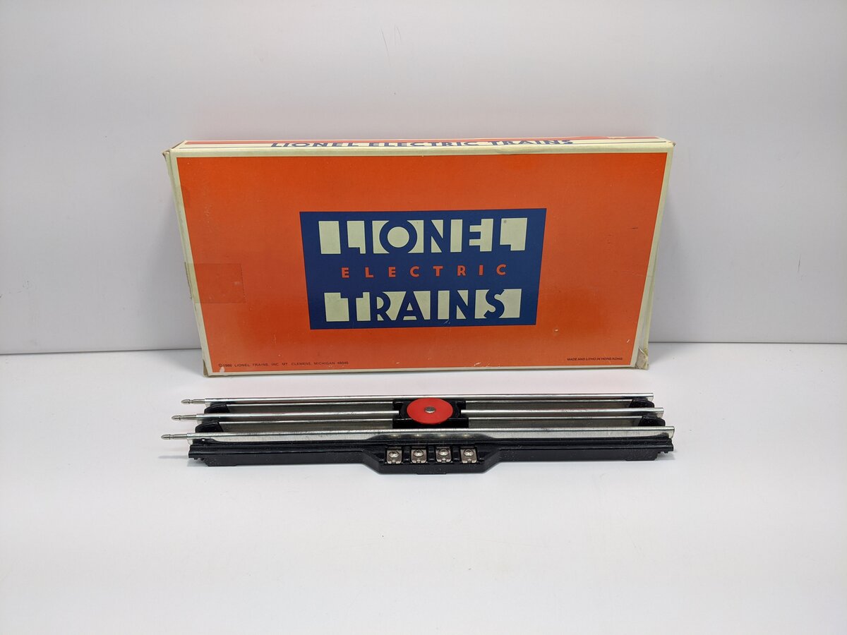 Lionel 6-5530 O Gauge Operating Track Section