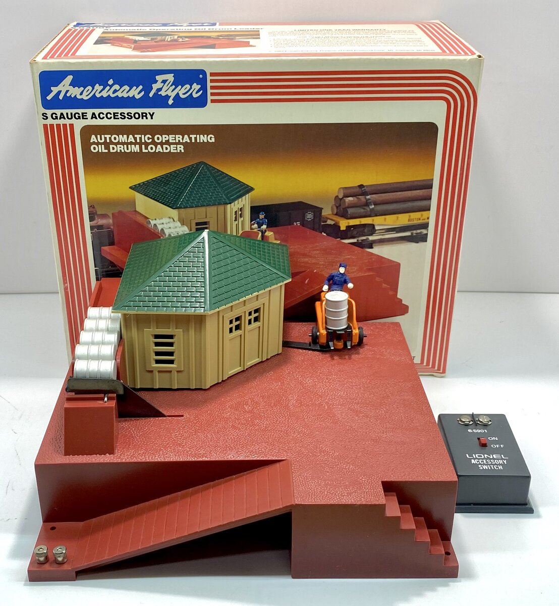 American Flyer 4-2300 S Scale Operating Oil Drum Loader MT/Box