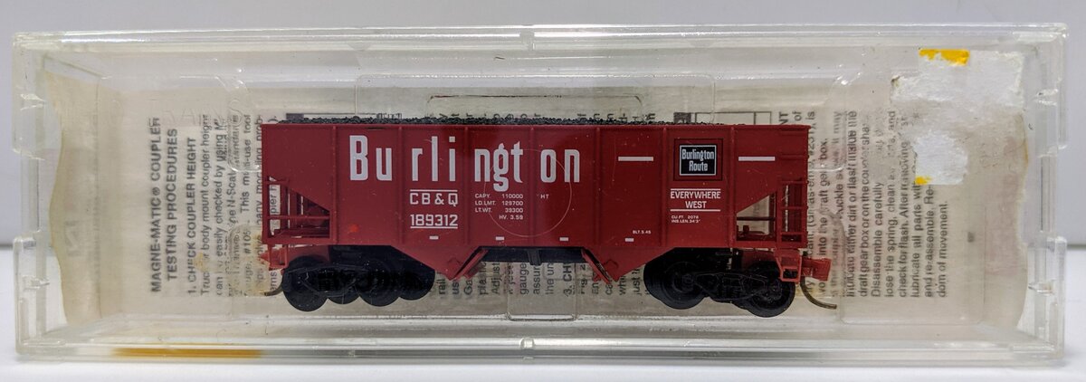 Micro-Trains 05600300 N CB&Q 33' Twin Bay Rib Side Hopper #189312 LN/Box