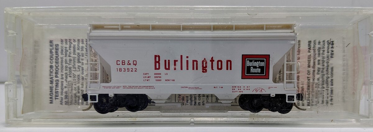 Micro-Trains 09200070 N Chicago B & Quincy 2-Bay ACF Covered Hopper #183922