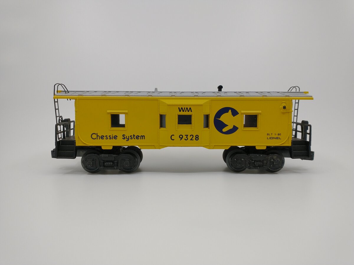 Lionel 6-9328 O Gauge Chessie Bay Window Caboose LN/Box