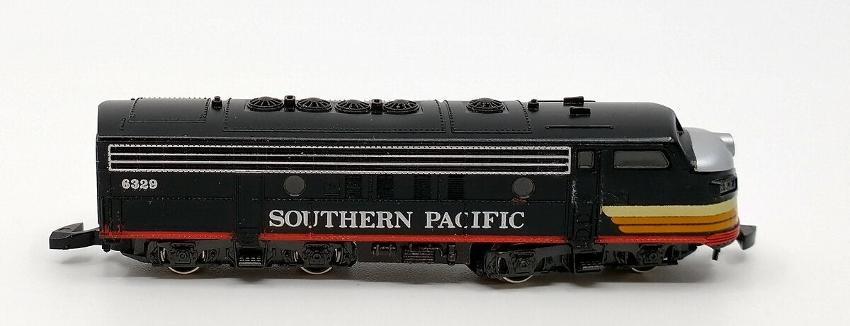 Marklin 8861 Z Scale Southern Pacific EMD F7 Diesel Locomotive #6329 LN/Box
