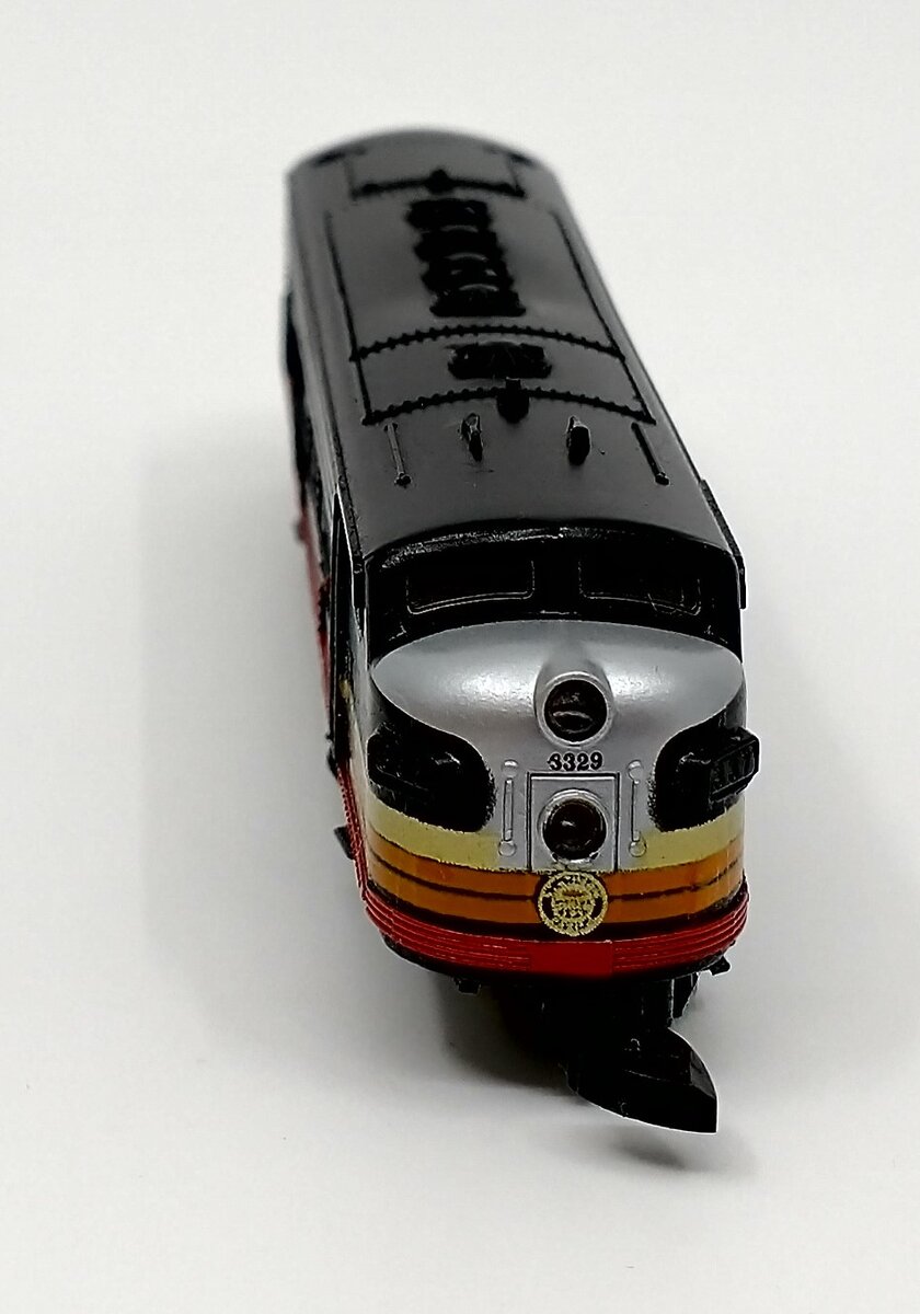 Marklin 8861 Z Scale Southern Pacific EMD F7 Diesel Locomotive #6329 LN/Box