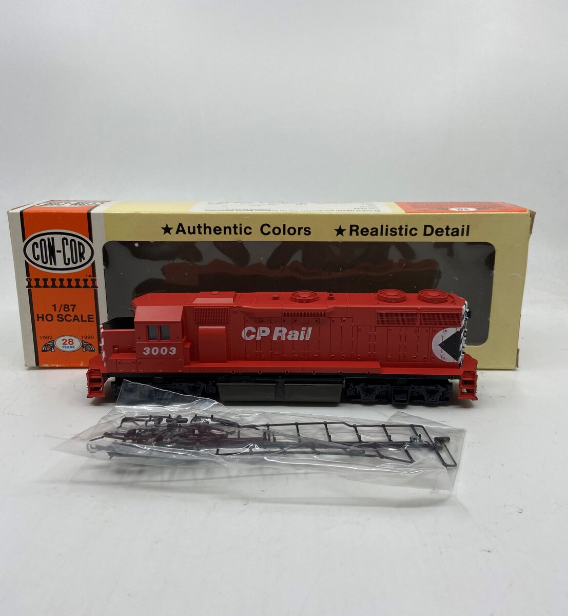 Con-Cor 0015-002017 HO Canadian Pacific Rail EMD GP-38 Diesel Locomotive #3003